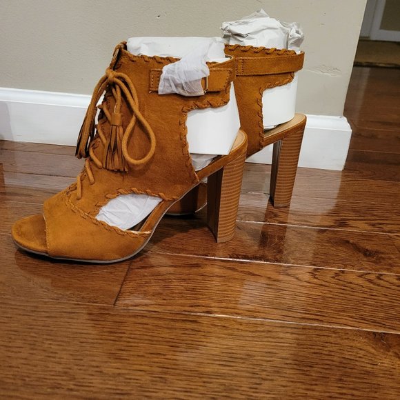 Lorelai Lace-Up Block Heeled Sandal- Camel - Picture 3 of 5